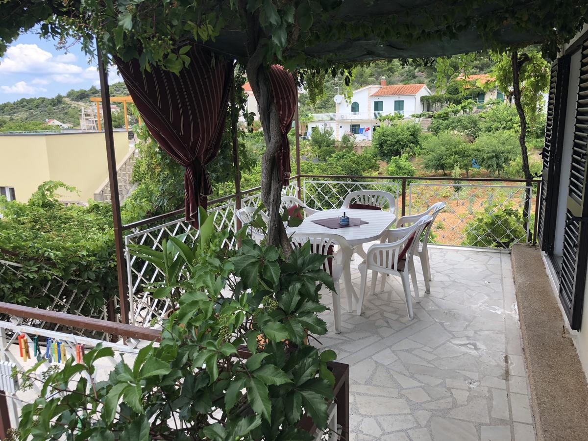 Villa Lorenta Apartments Primosten Exterior photo
